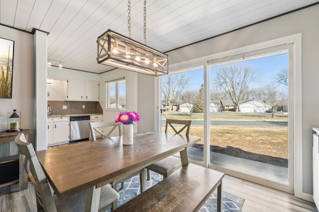 1720 6 Th Ave W, Townhouse with 3 bedrooms, 2 bathrooms and null parking in Shakopee MN | Image 8