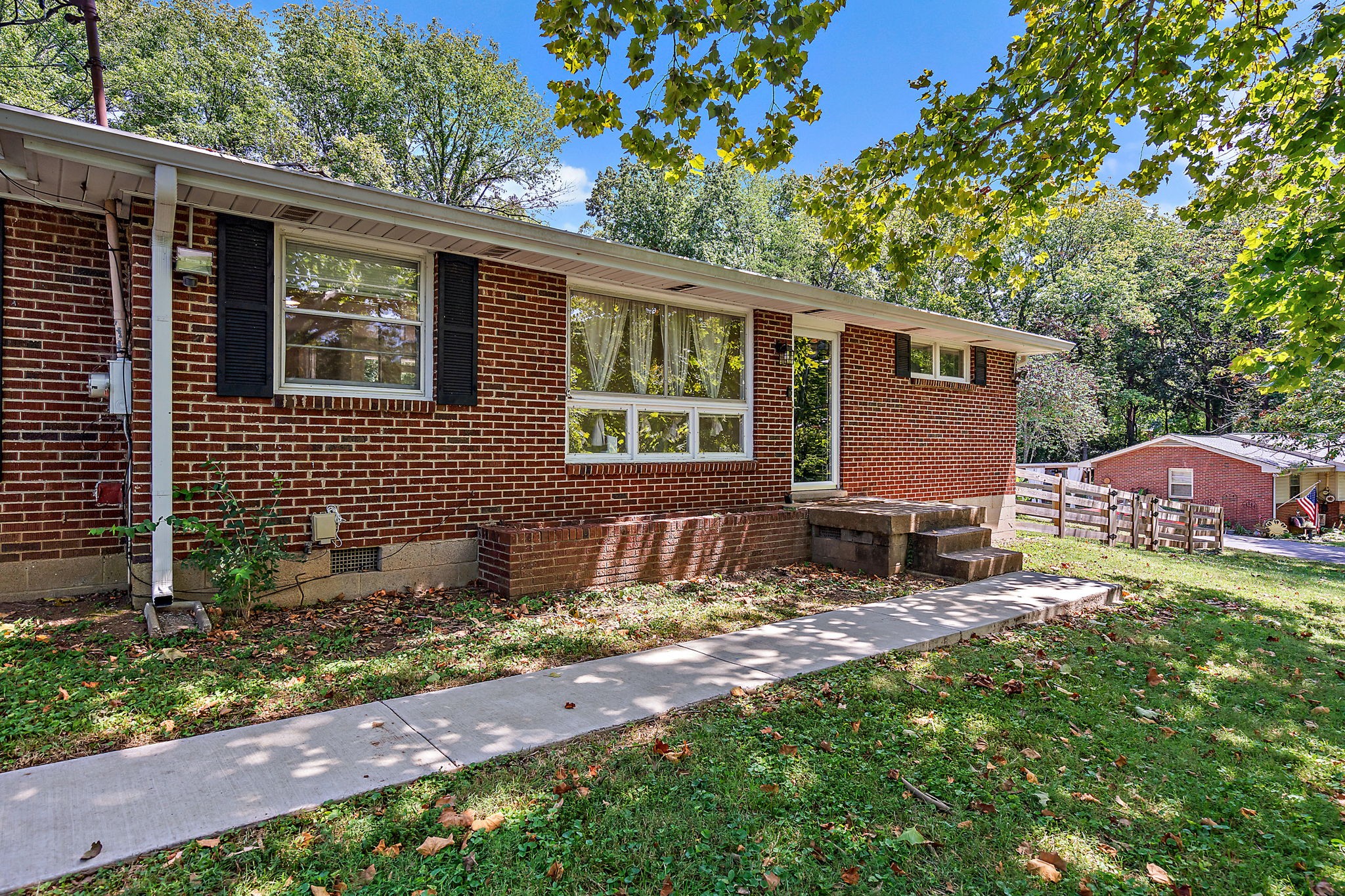 Kemper Dr, Madison, TN 37115