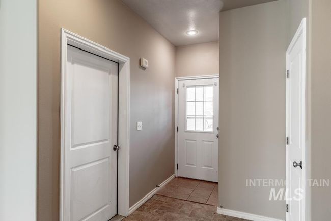 Entryway featuring baseboards | Image 23