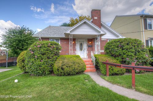 553 Putnam St, West Hazleton, PA, 18202-2189 | Card Image
