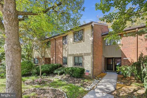 b-706 Cypress Point Circle, MOUNT LAUREL, NJ, 08054 | Card Image