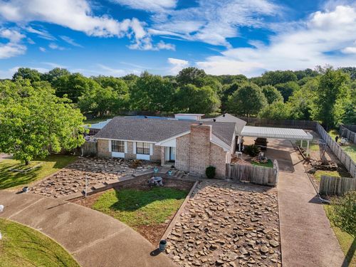 646 Winding Oaks Dr, Waco, TX, 76705-5247 | Card Image