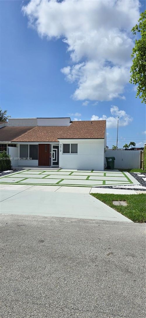 9612 Grand Canal Dr, Miami, FL, 33174-2317 | Card Image