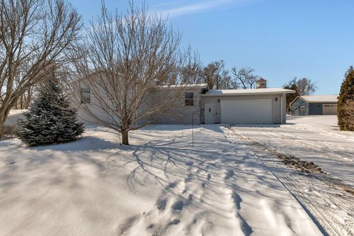 413 Cedar Ave N, Watkins, MN, 55389-1101 | Card Image
