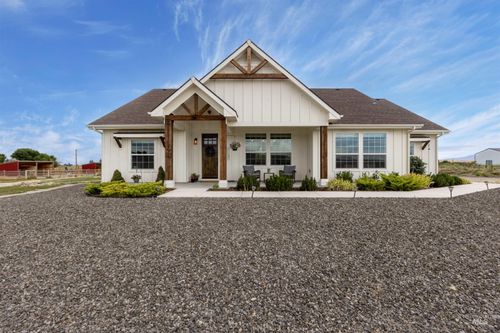 2635 Berglund Rd, Emmett, ID, 83617-8850 | Card Image