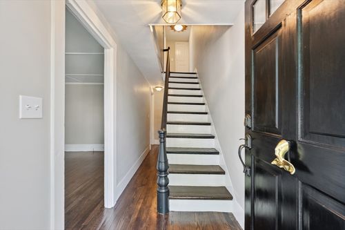 3-1 Fort Hill St, Hingham, MA, 02043-2605 | Card Image