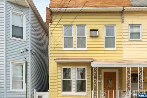 430 Central Ave, Harrison, NJ, 07029-2612 | Card Image