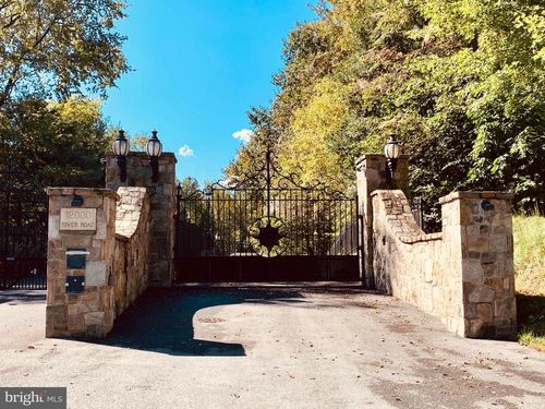 12000 River Rd, POTOMAC, MD, 20854-1246 | Card Image