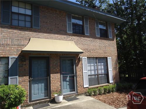 17-2220 E Victory Dr, Savannah, GA, 31404-3946 | Card Image