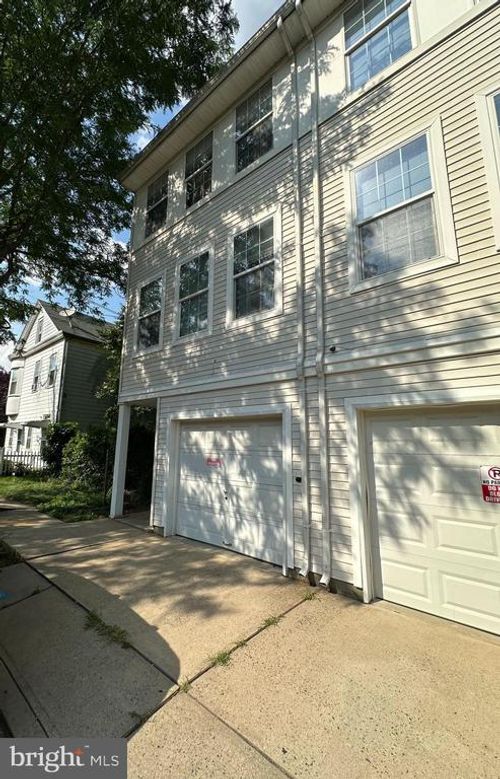 104 Columbus Ave, Trenton, NJ, 08629-2614 | Card Image