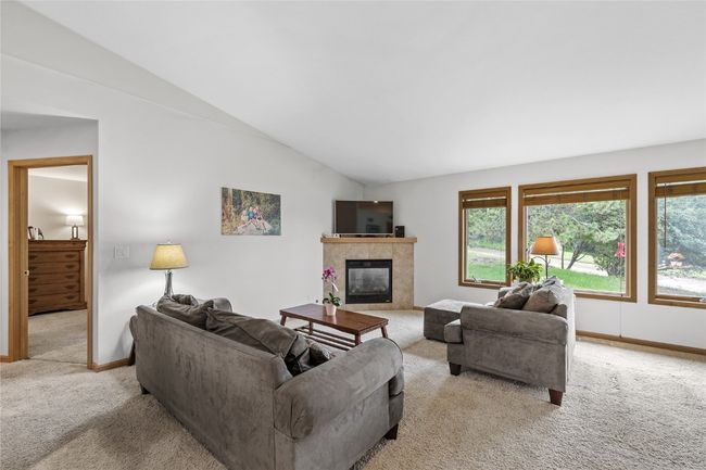 A - 664 J Ave Ne, Condo with 3 bedrooms, 3 bathrooms and null parking in Cedar Rapids IA | Image 4