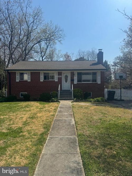 3903 Whispering Ln, FALLS CHURCH, VA, 22041-1113 | Card Image