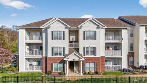 304-29 Kassebaum Ln, Saint Louis, MO, 63129-1680 | Card Image