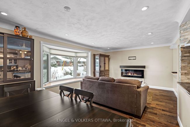 797 Hamlet Rd, House other with 2 bedrooms, 2 bathrooms and 2 parking in Ottawa ON | Image 11