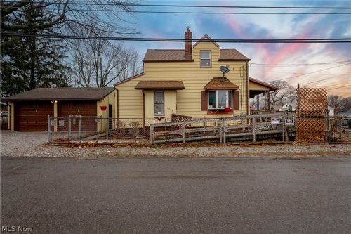 1553 Tanner Avenue Sw, Canton, OH, 44706 | Card Image