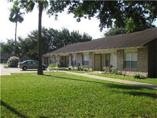 519 N Main St, Donna, TX, 78537-2700 | Card Image