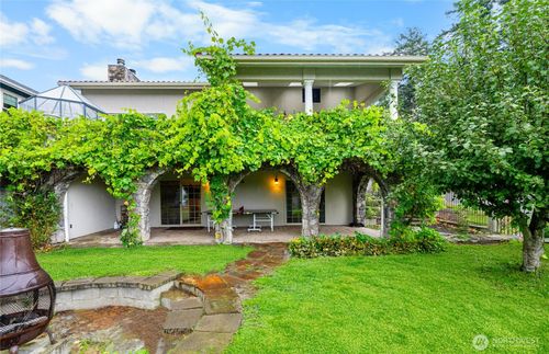 2806 Coho Ln, Anacortes, WA, 98221-4812 | Card Image