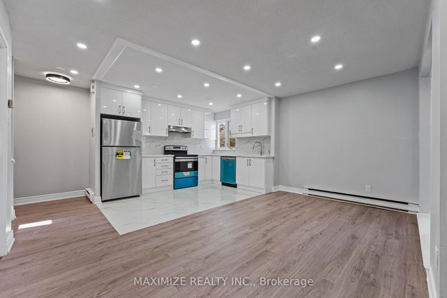 192 - 1055 Dundas St E, Condo with 3 bedrooms, 1 bathrooms and null parking in Mississauga ON | Image 17