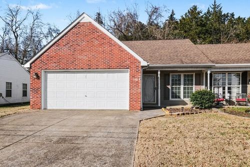 750 Dellwood Dr, Smyrna, TN, 37167-4864 | Card Image