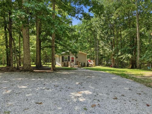 1211 Camp Belle Air Rd, Sparta, TN, 38583-3331 | Card Image