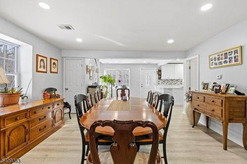 130 Flocktown Rd, Long Valley, NJ, 07853-3594 | Card Image