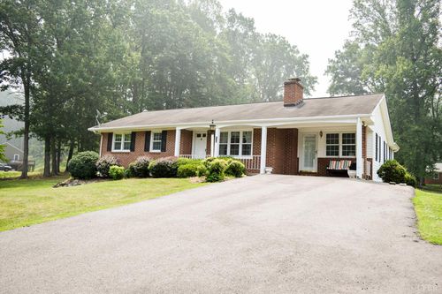 116 Shannon Dr, Madison Heights, VA, 24572-2725 | Card Image