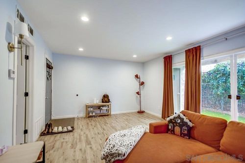 45-294 Chambers St, El Cajon, CA, 92020 | Card Image