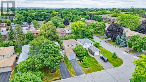 42 Holsworthy Crescent, Markham (German Mills), ON, L3T4C6 | Card Image
