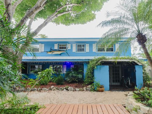 141 Ocean Dr, Tavernier, FL, 33070-2340 | Card Image