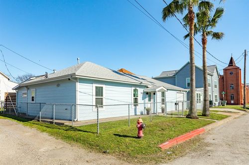 1014 11th Street, Galveston, TX, 77550 | Card Image