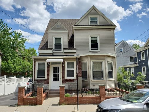 1-18 Nonantum Pl, Newton, MA, 02458-1714 | Card Image