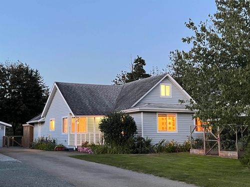 {{alt}} | Card Image