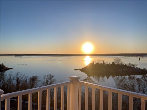 5c-33 Bullocks Point Ave, Riverside, RI, 02915-5374 | Card Image