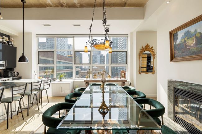 1 - 155 Dalhousie St, Condo with 2 bedrooms, 3 bathrooms and 2 parking in Toronto ON | Image 12