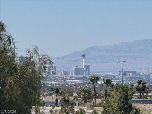 2526 Vintage Rose Ave, Henderson, NV, 89052-5606 | Card Image