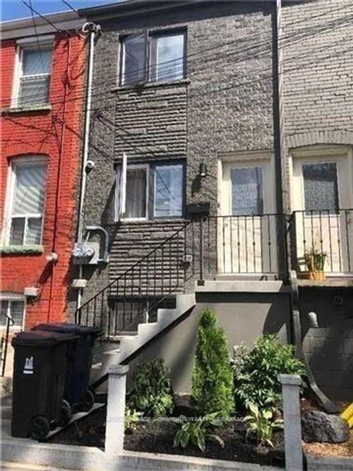 {{alt}} | Card Image