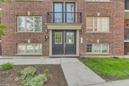 12-950 Highland Rd W, Kitchener, ON, N2N0A5 | Card Image