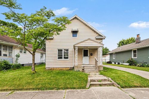 1013 S 34th St, South Bend, IN, 46615-1923 | Card Image