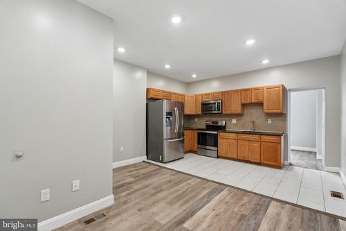439 E Washington Ln, PHILADELPHIA, PA, 19144-1648 | Card Image