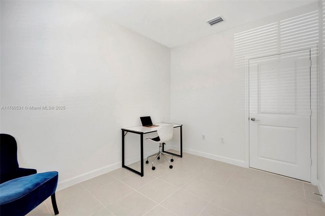 2455 Nw 119 Th Ter, Home with 3 bedrooms, 3 bathrooms and null parking in Miami FL | Image 33