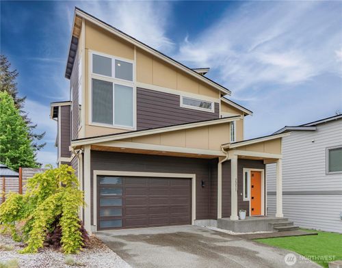 2311 S 135th Ln, SeaTac, WA, 98168-3701 | Card Image