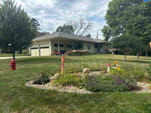 701 N 9th St, Cherokee, IA, 51012-1330 | Card Image