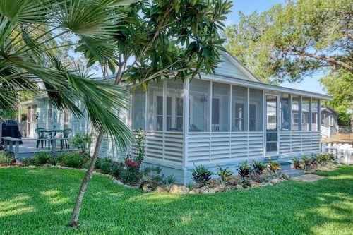 12403 Cedar St, Cedar Key, FL, 32625-4769 | Card Image