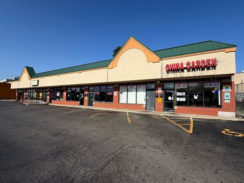 304-318-316 N Genesee St, Waukegan, IL, 60085-4206 | Card Image