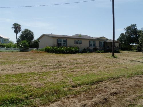 131& 807 St Mary, Matagorda, TX, 77457 | Card Image