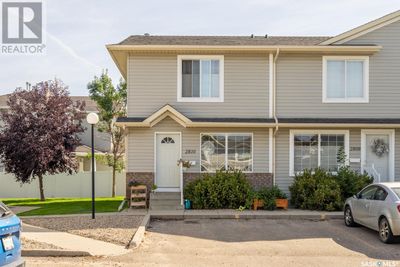 2810 Cranbourn Cres, Townhouse with 2 bedrooms, 2 bathrooms and null parking in Regina SK | Image 1