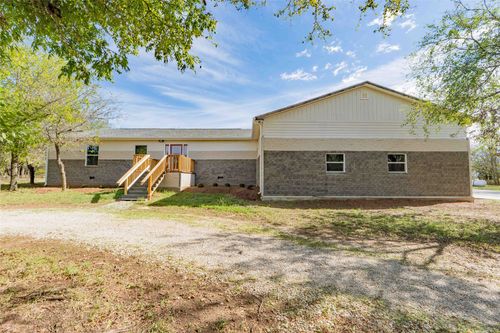 211 E Bay Dr, Bridgeport, TX, 76426-4374 | Card Image