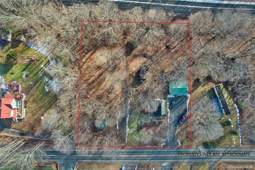 46 Neversink Dr, Port Jervis, NY, 12771-3803 | Card Image