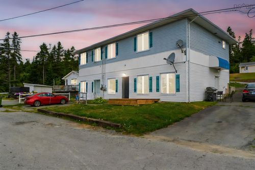 9 Harbourview Inn Loop, Salmon River Bridge, NS, B0J1P0 | Card Image