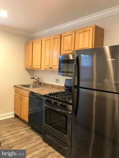 2-1004 Dartmouth Rd, BALTIMORE, MD, 21212-3227 | Card Image